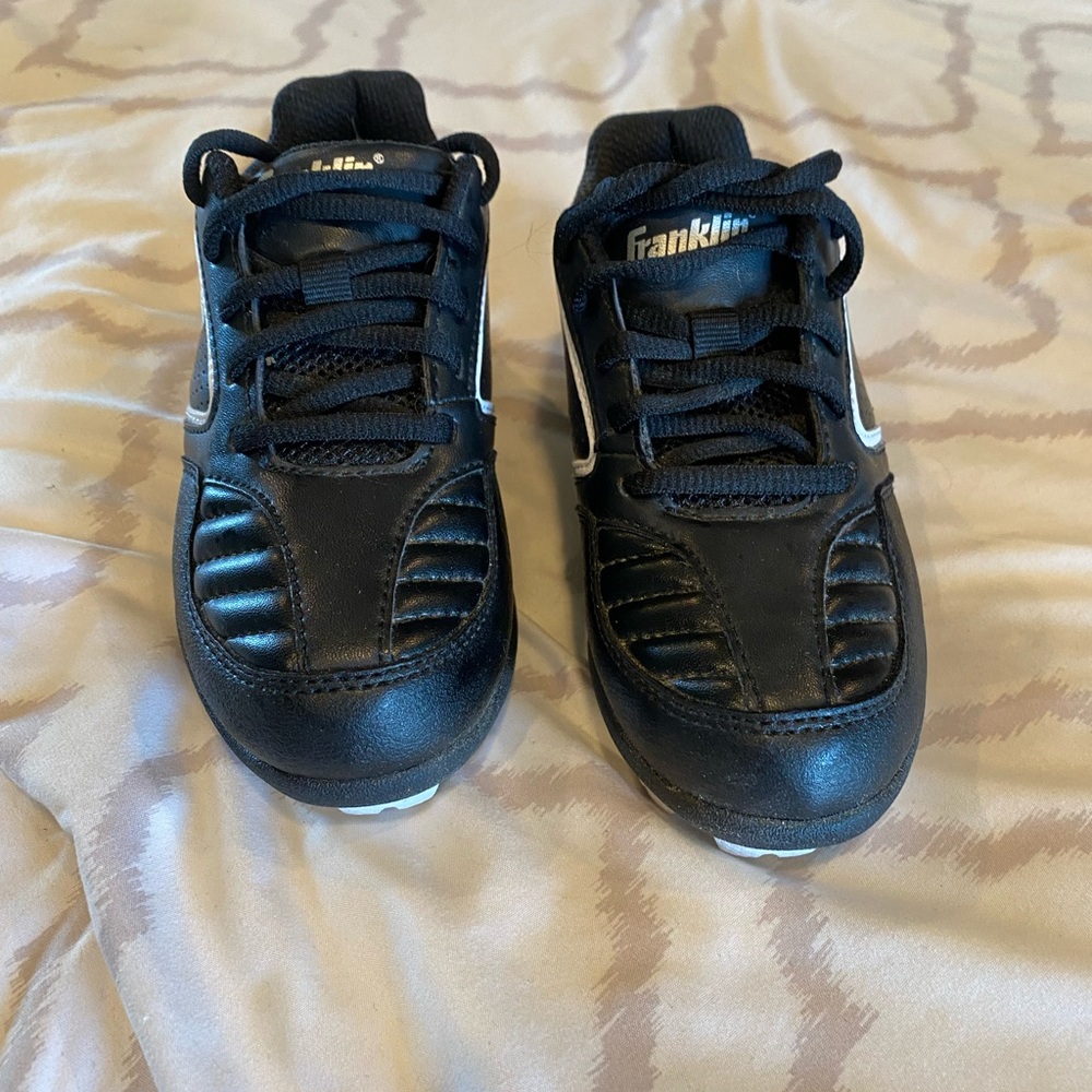 Tball cleats boys size 11c
